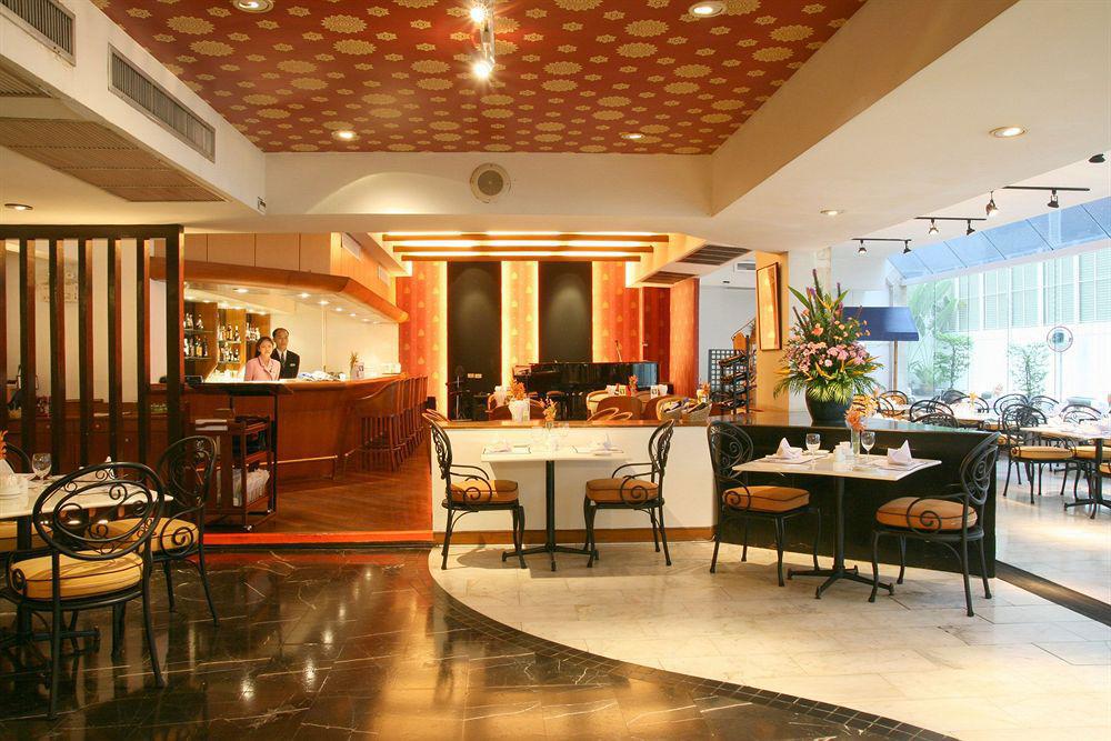 Tai Pan Hotel - Sha Plus Certified Бангкок Екстер'єр фото